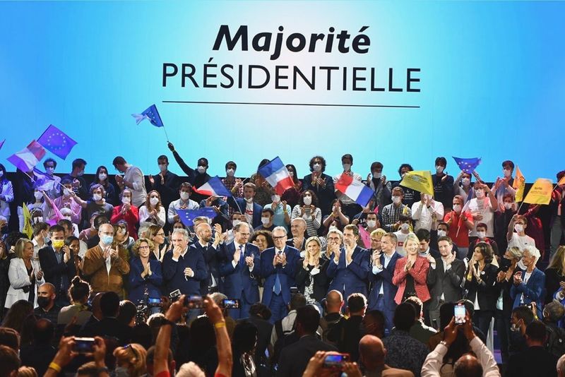 La majorité présidentielle se met en ordre de bataille